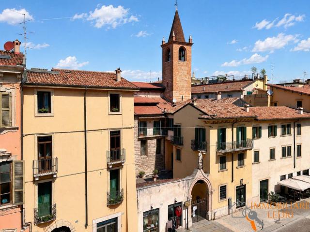 Bilocale corso Camillo Benso di Cavour, Centro Storico, Verona