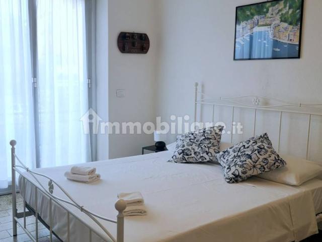 Bilocale corso Cristoforo Colombo, Porto, Rapallo