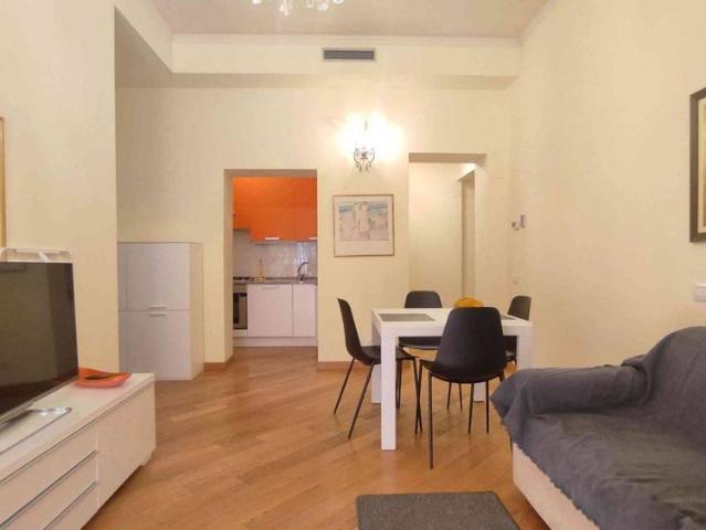 Bilocale corso Stamira, Corsi, Ancona