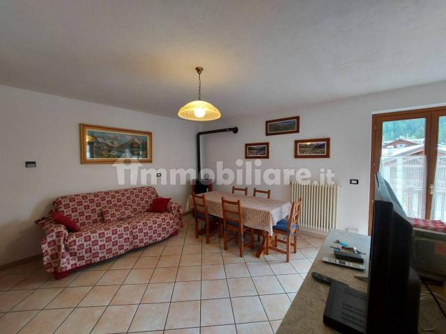 Bilocale frazione Villaret 26, Centro, La Thuile