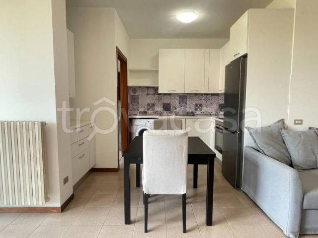 Bilocale in vendita a Carate Brianza via Lazzaretto