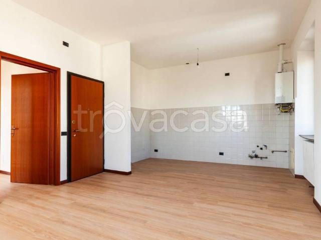 Bilocale in vendita a Casatenovo via Verdi, 15