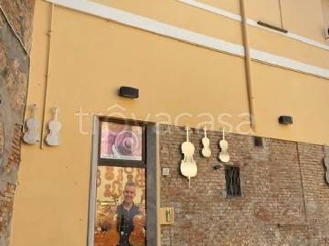 Bilocale in vendita a Cremona via Mauro Macchi, Centro città