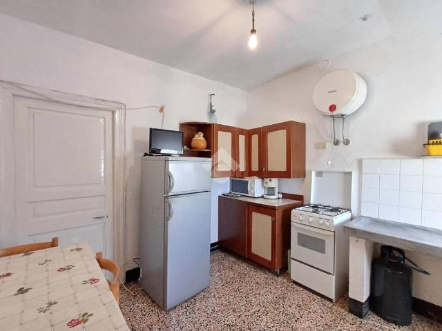 Bilocale in vendita a Crocefieschi via Camarza, 4