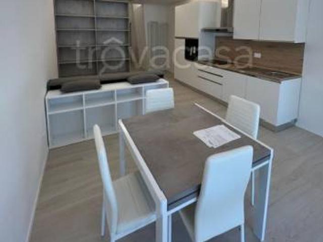 Bilocale in vendita a Bologna via Bruno Arnaud, 30, Bolognina