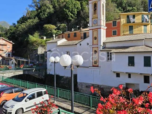 Bilocale in vendita a Borzonasca piazza Stefano Botto, 13