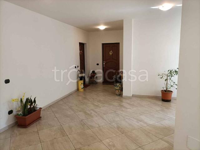 Bilocale in vendita a Bisuschio via g. Bertini, 4