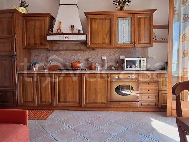 Bilocale in vendita a Gera Lario via Statale Regina