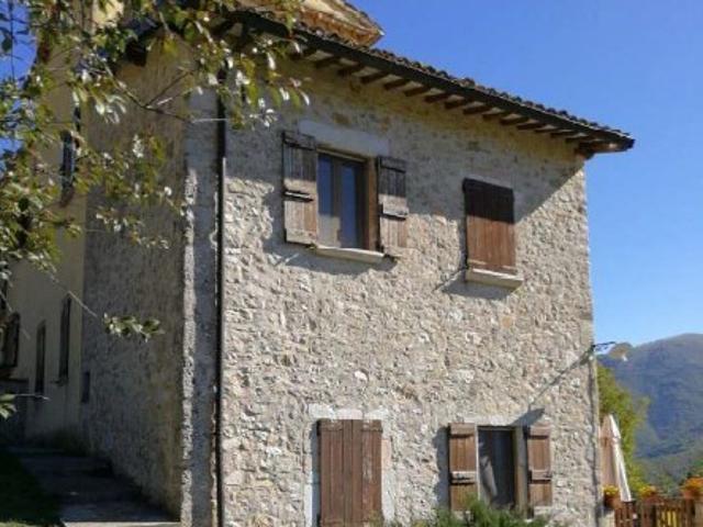 Bilocale in vendita a Grotti, Sant'Anatolia di Narco
