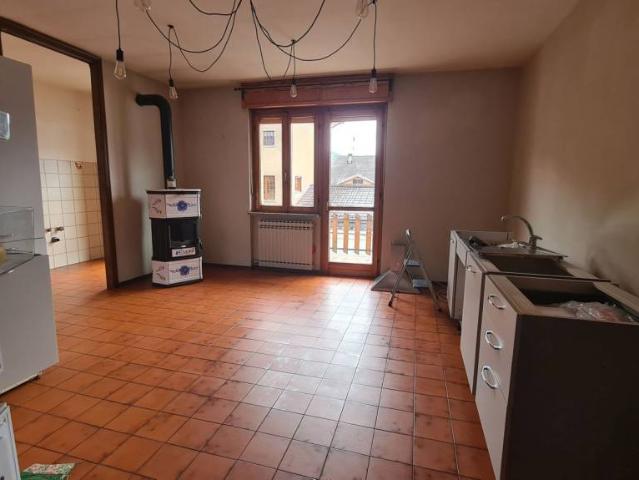 Bilocale in vendita a Demonte via Rubattiera, 2