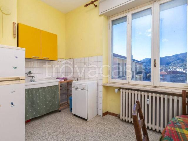 Bilocale in vendita a Dronero piazzale stazione, 5