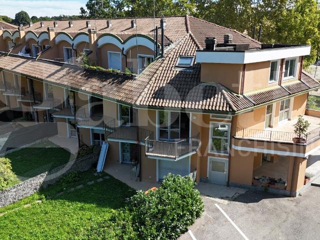 Bilocale in vendita a Ispra