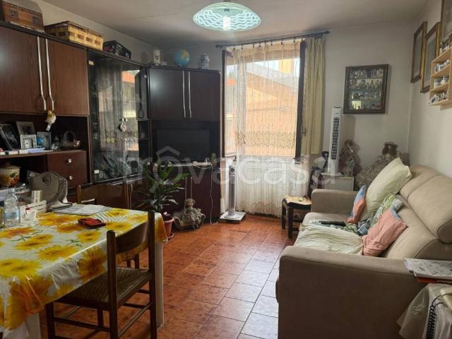 Bilocale in vendita a Oltrona di San Mamette