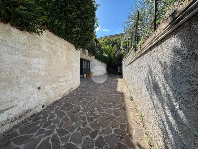 Bilocale in vendita a Monte Porzio Catone via Romoli, 8