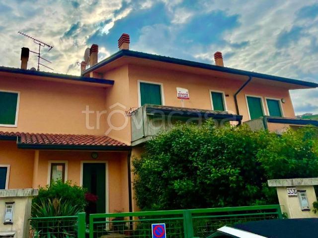Bilocale in vendita a Montecchia di Crosara via San Giovanni