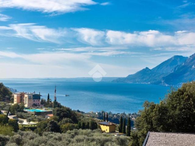 Bilocale in vendita a Malcesine via Rocchetta, 15, 15