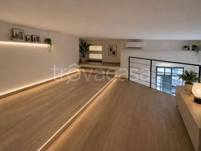 Bilocale in vendita a Milano via Carroccio, 3, Corso Genova