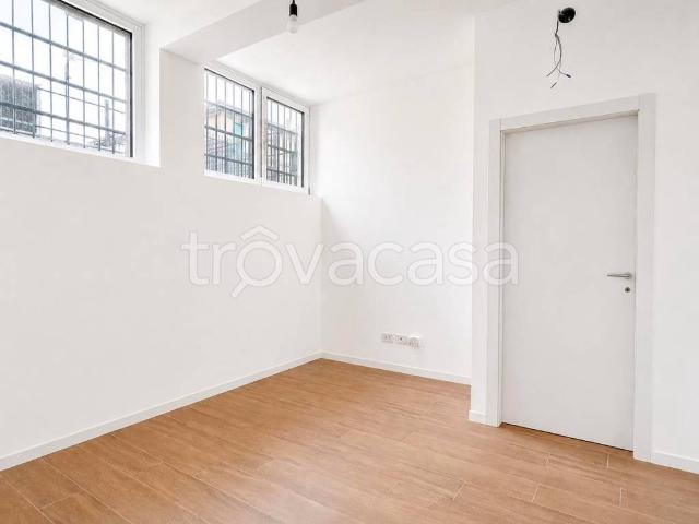 Bilocale in vendita a Milano via Paolo Paruta, 76, Crescenzago