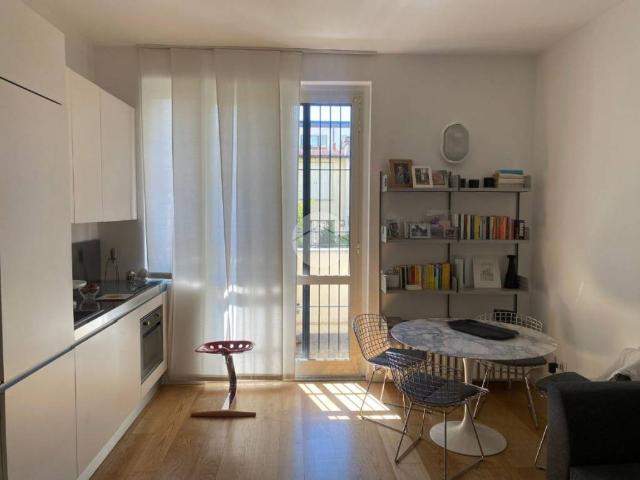 Bilocale in vendita a Milano via Rutilia, 21, Ripamonti