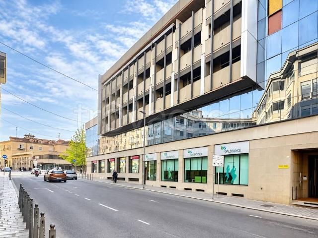 Bilocale in vendita a Novara corso Vittoria, 1, Centro Stazione