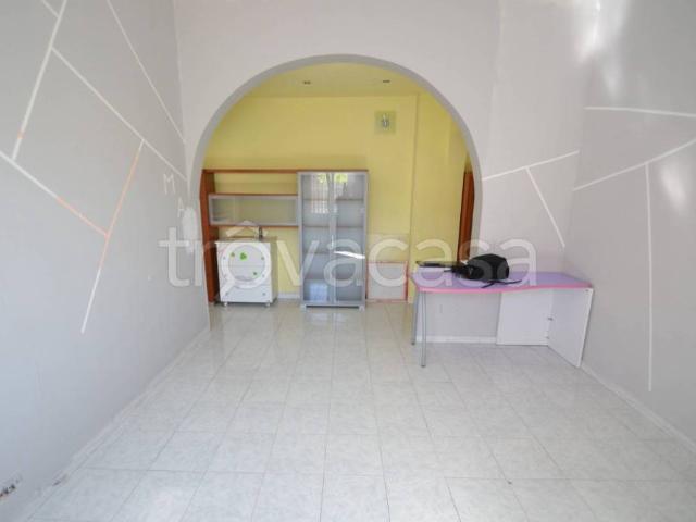 Bilocale in vendita a Sordio via Nino Bixio, 17