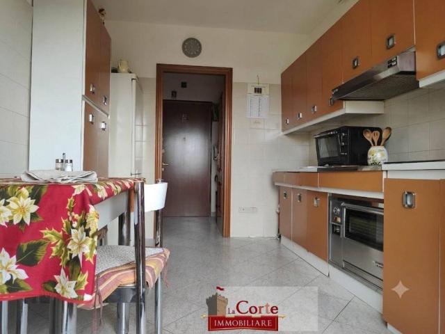 Trilocale in vendita a Senago via Fosse Ardeatine