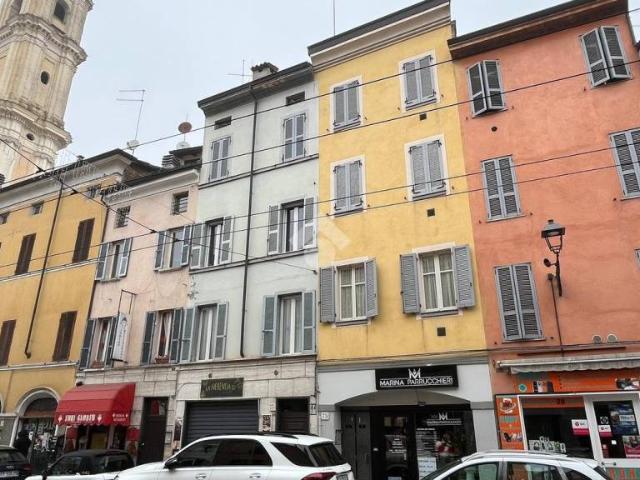 Bilocale in vendita a Parma, Parco Ducale Oltretorrente