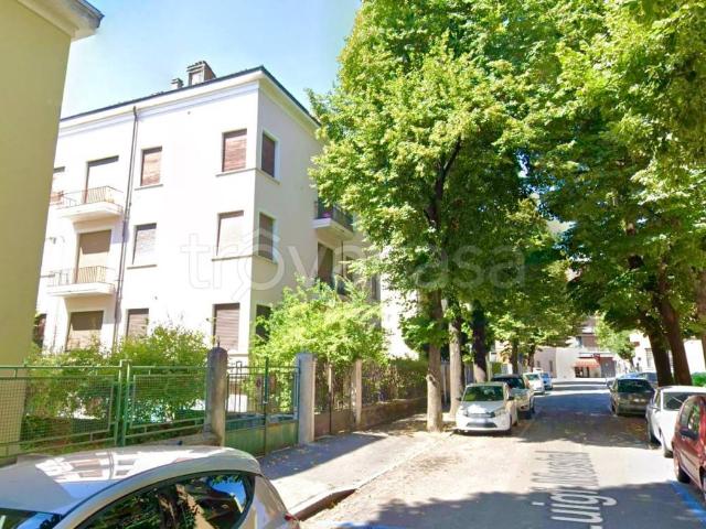 Bilocale in vendita a Parma via Luigi Musini, 17, Ospedale Volturno