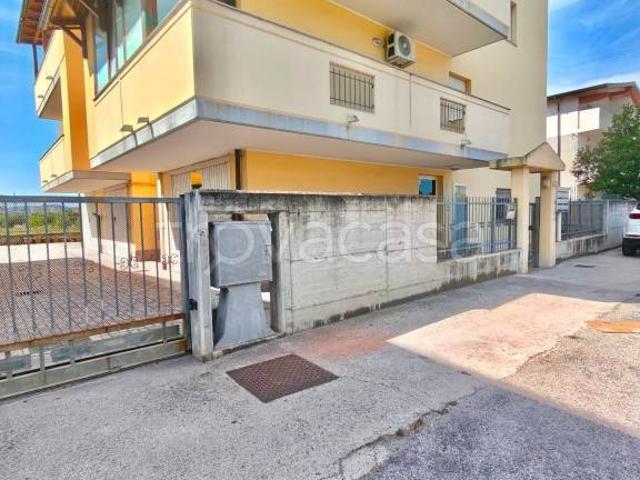 Bilocale in vendita a Pescara, Tirino