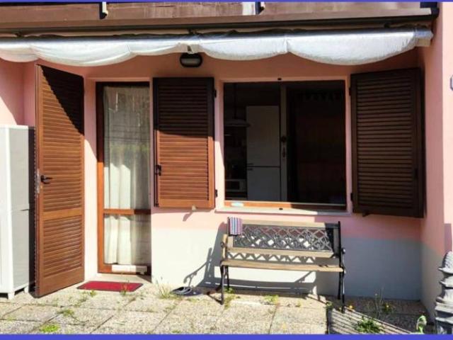 Bilocale in vendita a Pignone via del Villaggio, 97