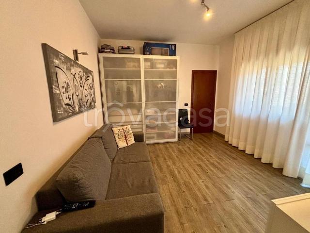 Bilocale in vendita a Prato via Lucca, Soccorso