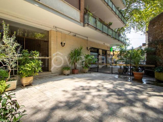 Bilocale in vendita a Roma, Trastevere