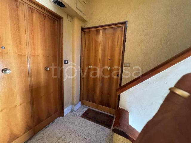 Bilocale in vendita a Roma via Tuscolana, 650, Arco di Travertino