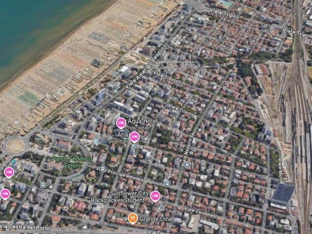 Bilocale in vendita a Rimini viale Ruggero Baldini, Marina Centro