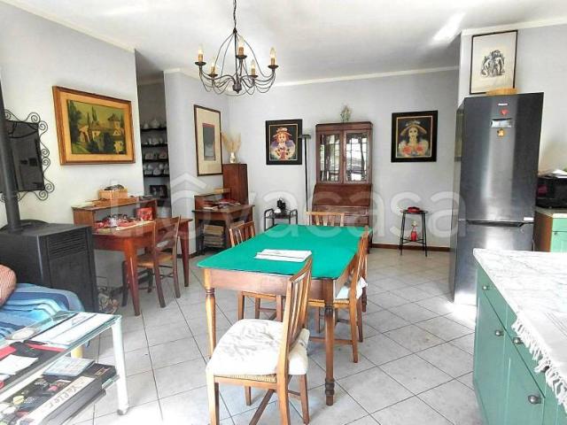 Bilocale in vendita a Traversetolo via per Neviano