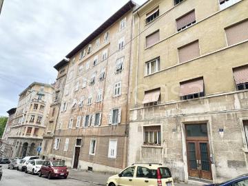 Bilocale in vendita a Trieste via degli Apiari, 10, Roiano