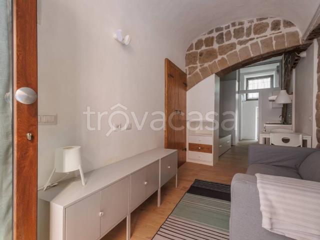 Bilocale in vendita a Viterbo via delle Fabbriche, San Pellegrino Pianoscarano
