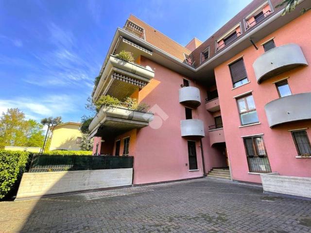 Bilocale in vendita a Vimercate via Burago, 25