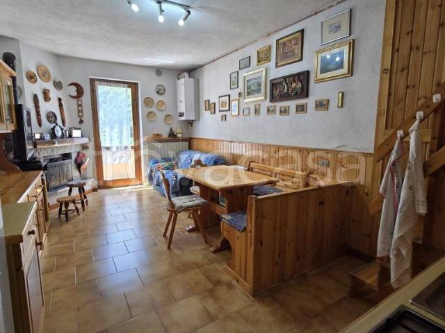 Bilocale in vendita ad Ardesio via Val las, 40