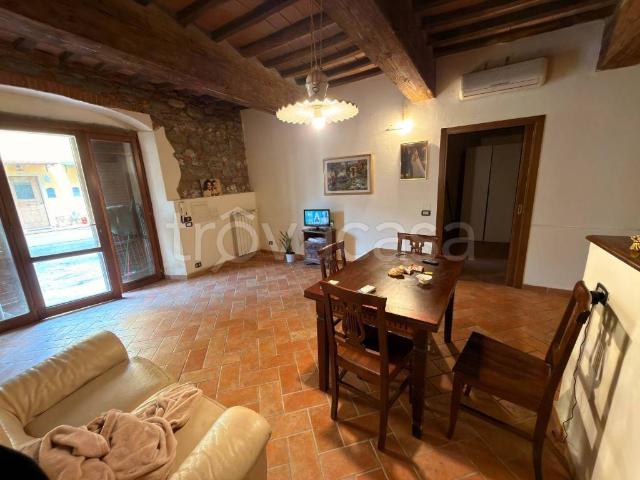 Bilocale in vendita ad Arezzo via Caduti di el Alamein, Tortaia