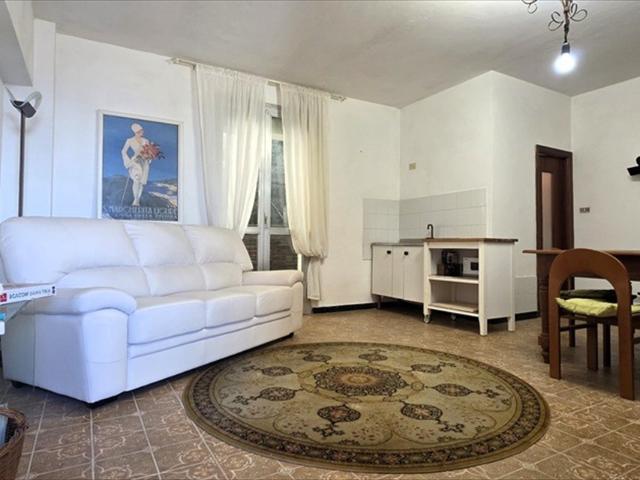 Bilocale in vendita, Chiavari via aurelia