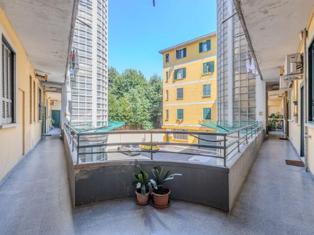 Bilocale in Via Pier Francesco Mola, Milano