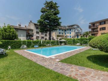 Bilocale in affitto a Colico via lungolario polti, 15