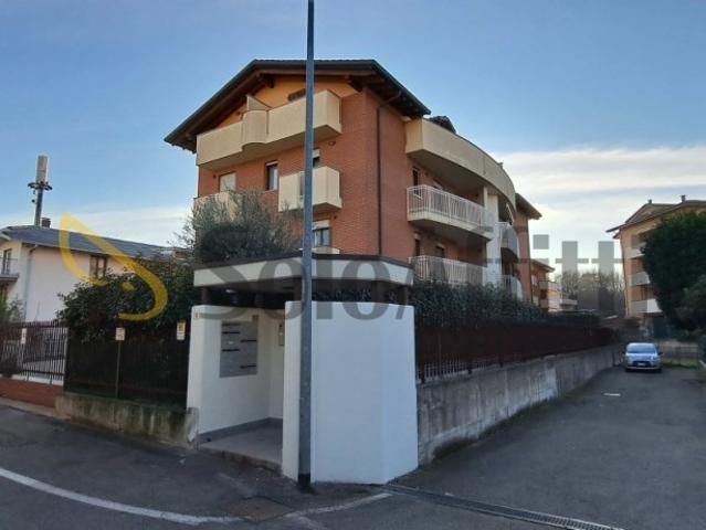Bilocale in affitto a Cesano Maderno via Como