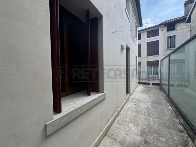 Bilocale in affitto a Bassano del Grappa via Jacopo Vittorelli, 1