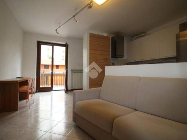 Bilocale in affitto a Bergamo via broseta, 87, San Paolo