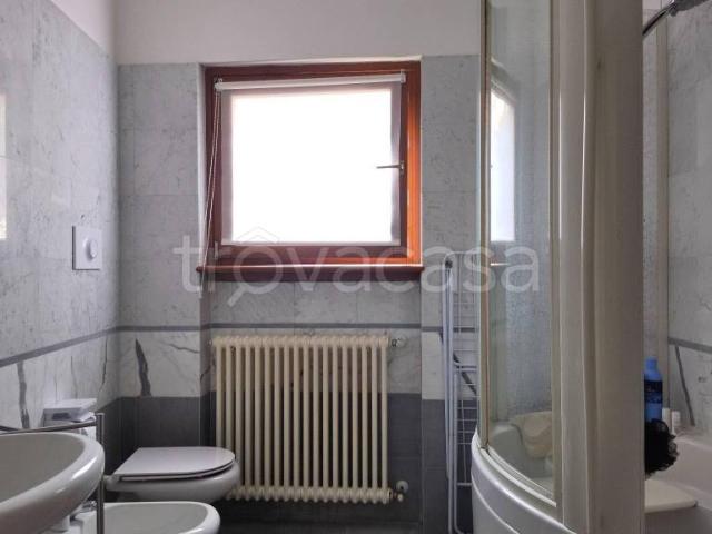 Bilocale in affitto a Bregnano via Indipendenza, 17