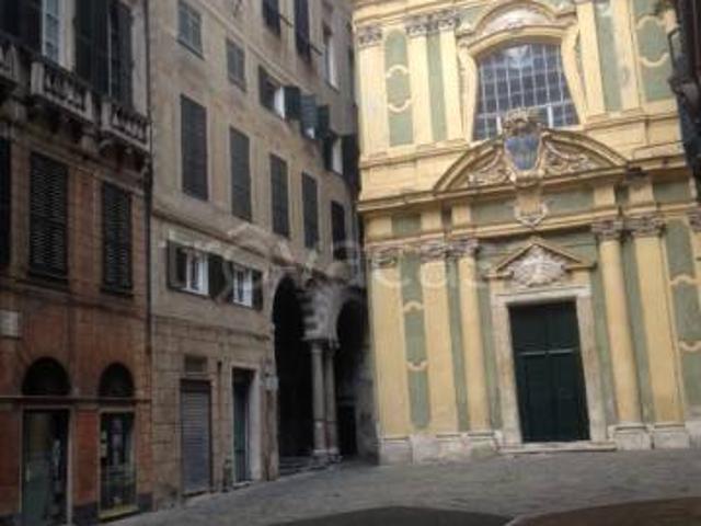 Bilocale in affitto a Genova, Caricamento
