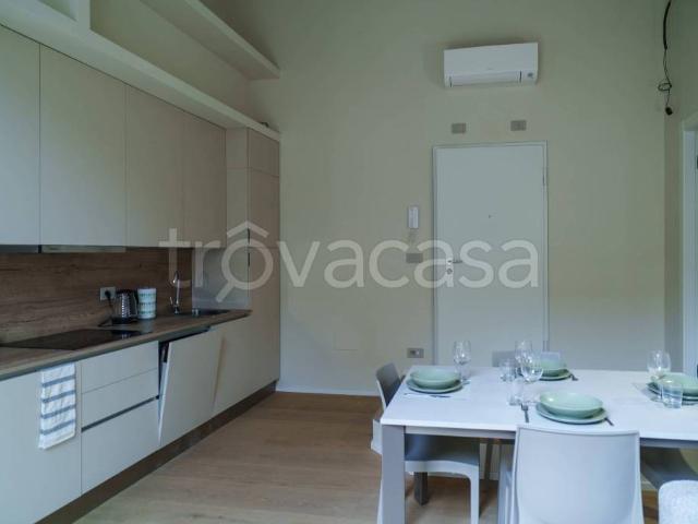 Bilocale in affitto a Genova largo della Zecca, 8, Castelletto
