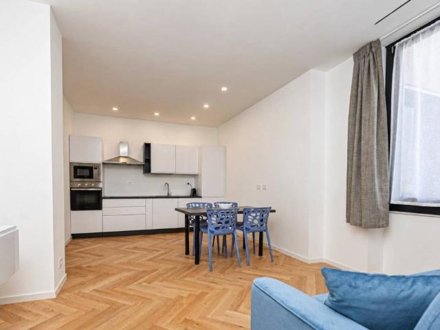 Bilocale in affitto a Genova via Fieschi, 6, Centro Città